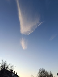 Kisütött a Nap-csöpög a jégcsap....