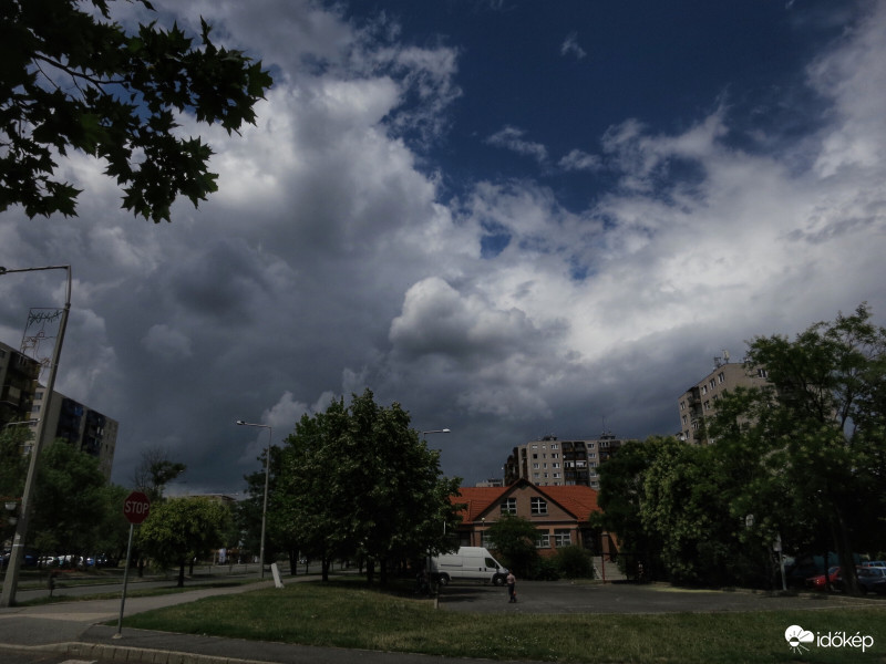 Zivatar érkezik 