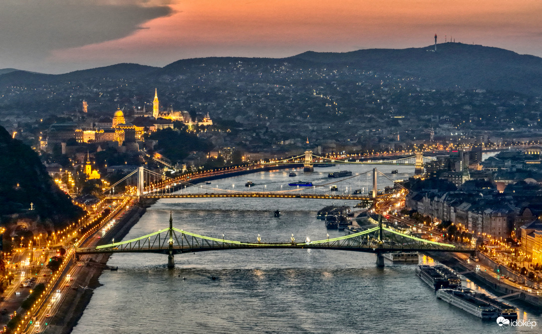 Kék órában napnyugta után