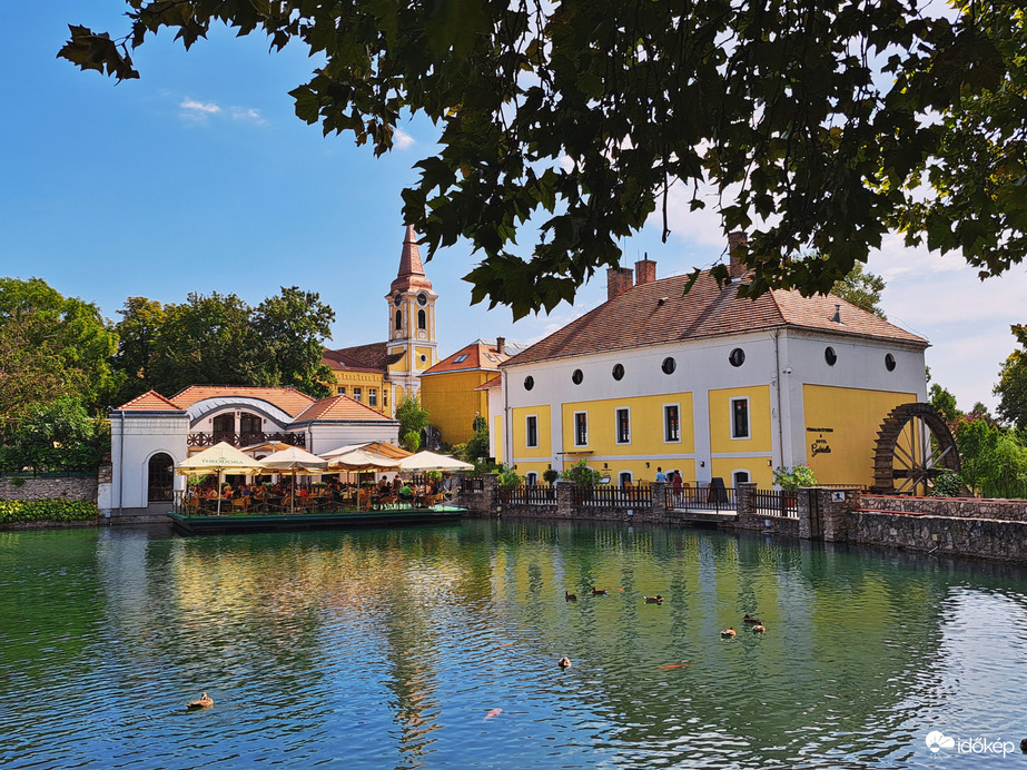 Tapolca, még vasárnap