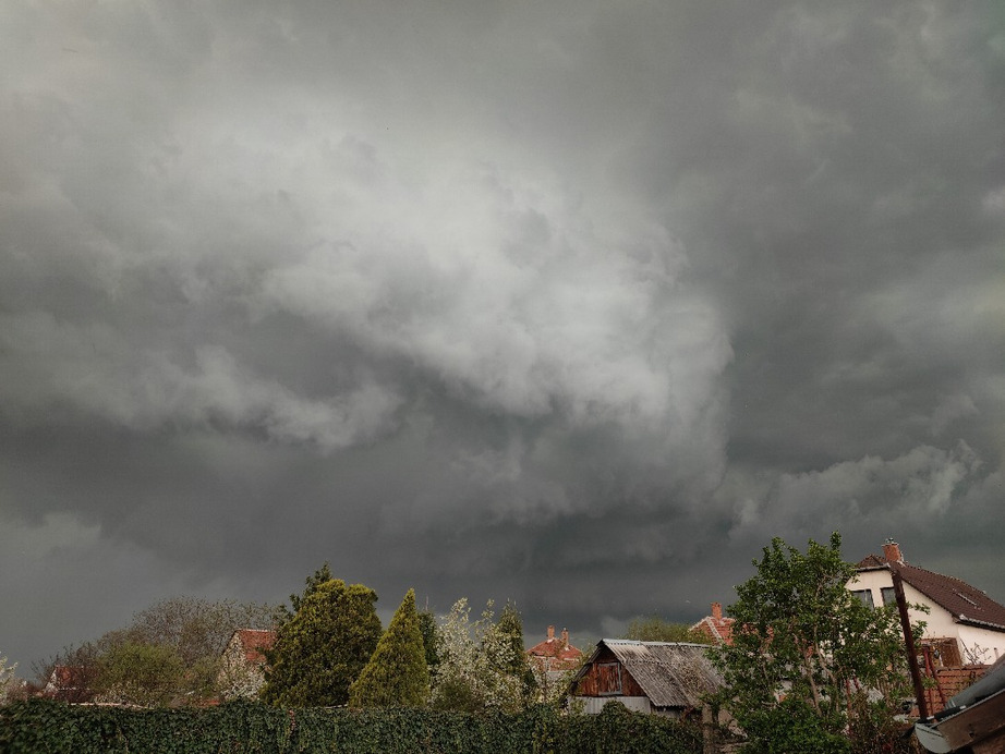 Észlelési fényképek