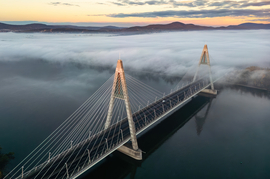 Ébredező Megyeri híd