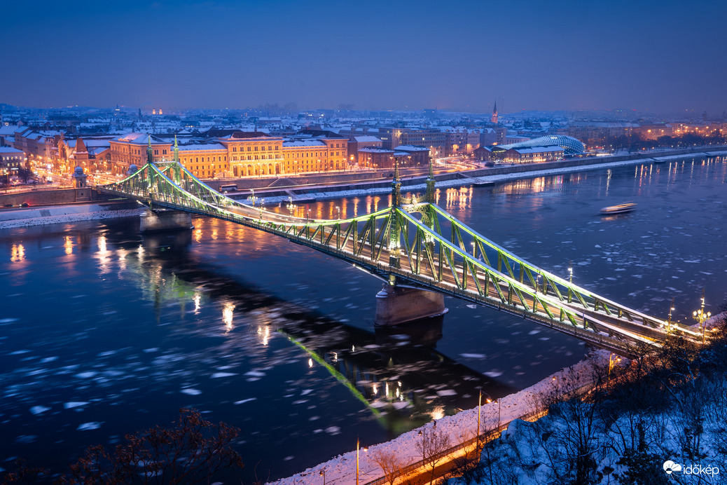 Budapest kékórában