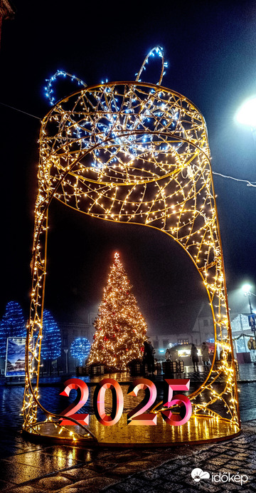 Kellemes Ünnepeket - Sopronból