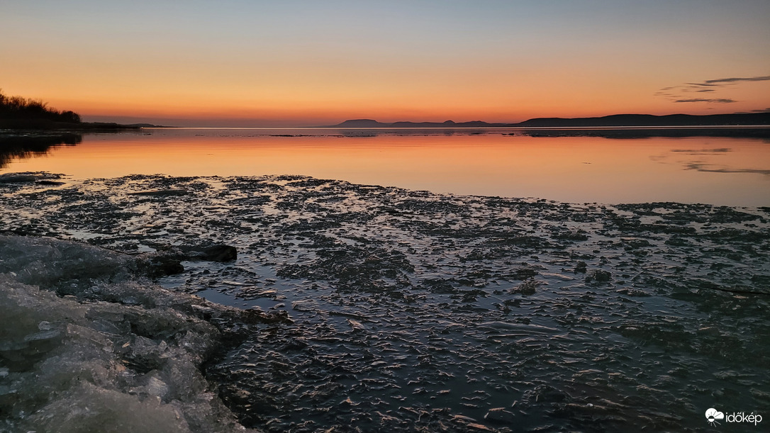 Jégpáncélból jégkása