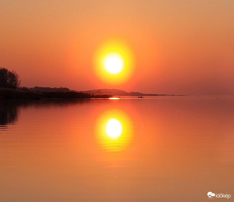 Különösen szép naplemente