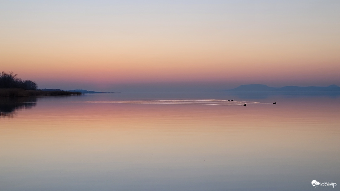 Húzzuk innen a csíkot (a vízben),