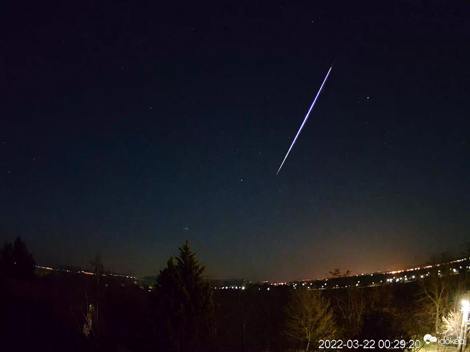 Tűzgömb ma is Balatonszemesről