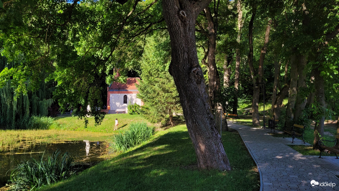 Szent-kút (Borostyán-kút) kápolna