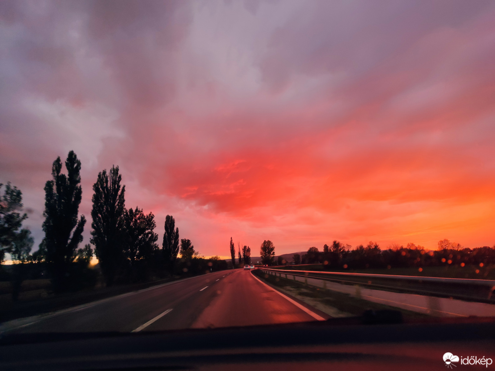 Észlelési fényképek