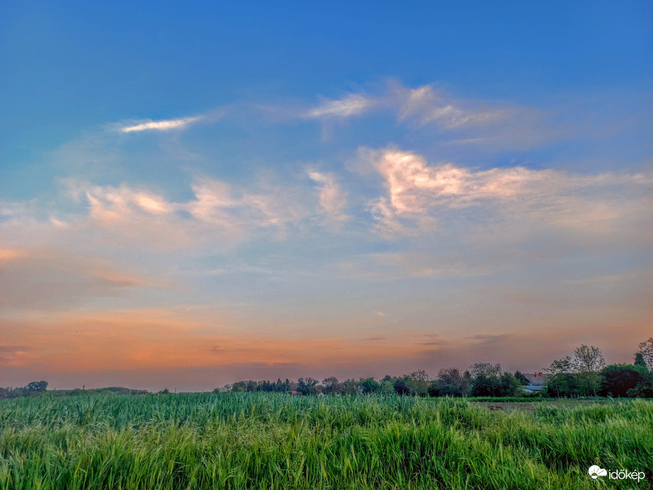 Színek alkonyatkor. 