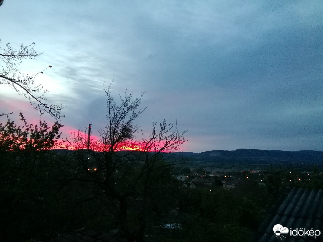 Észlelési fényképek