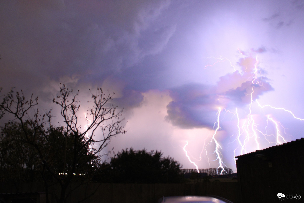 Észlelési fényképek