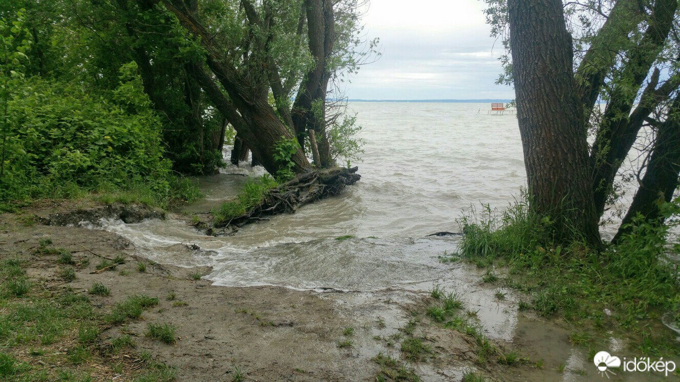 Balatonfűzfő