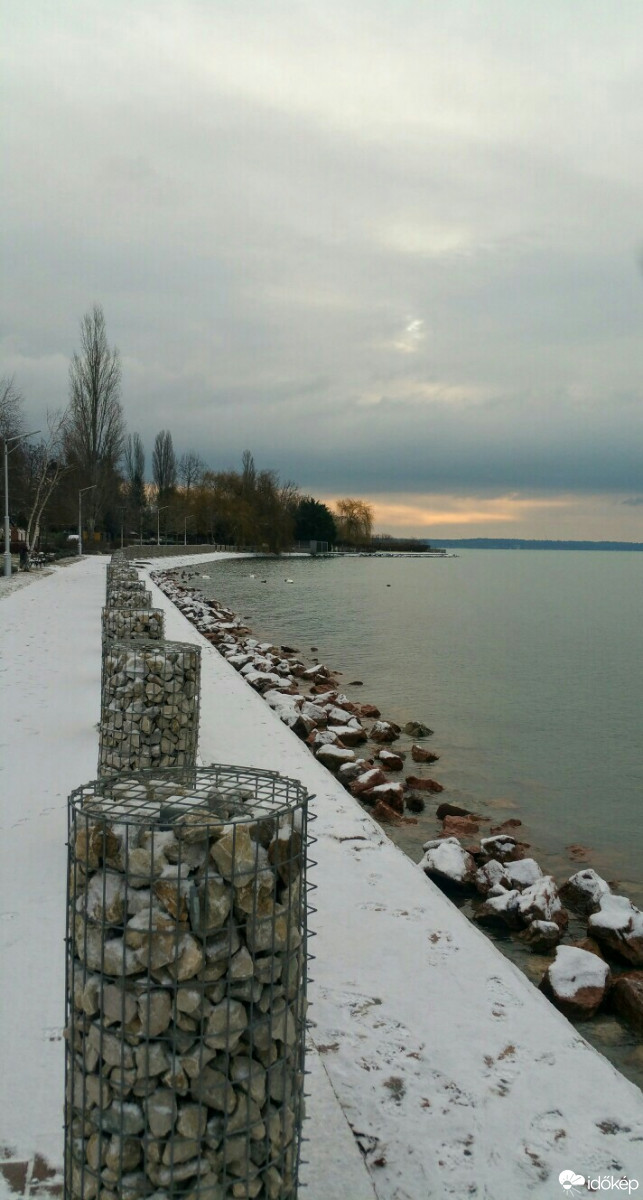 Balatonfűzfő