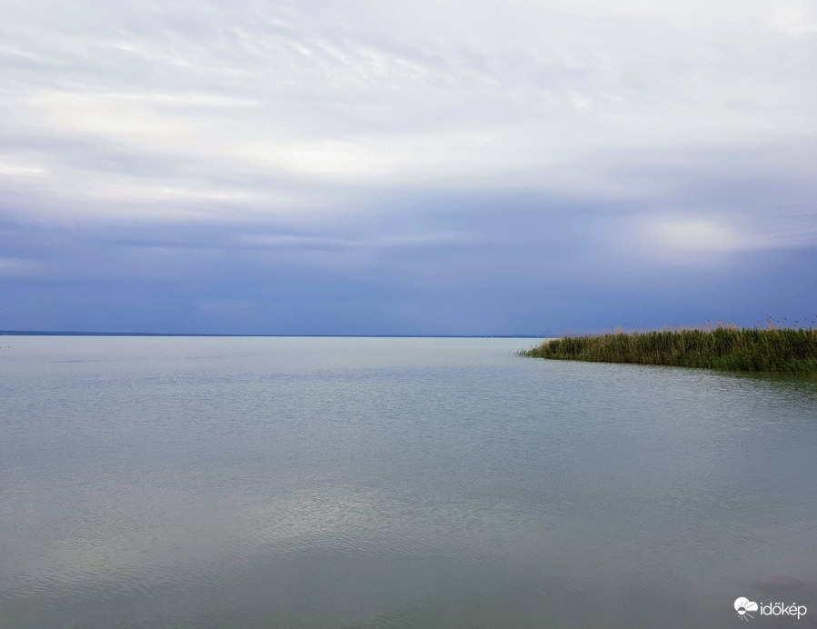 kora reggeli fények