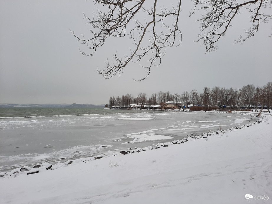 Balatonföldvári jegesedés 