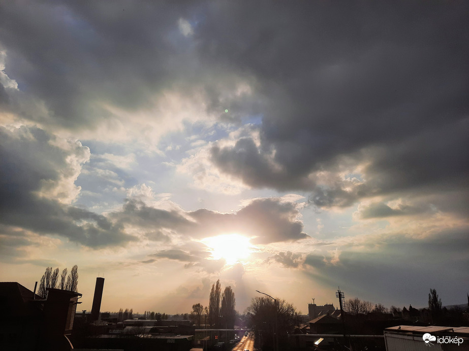 Pécsi felhővarázs