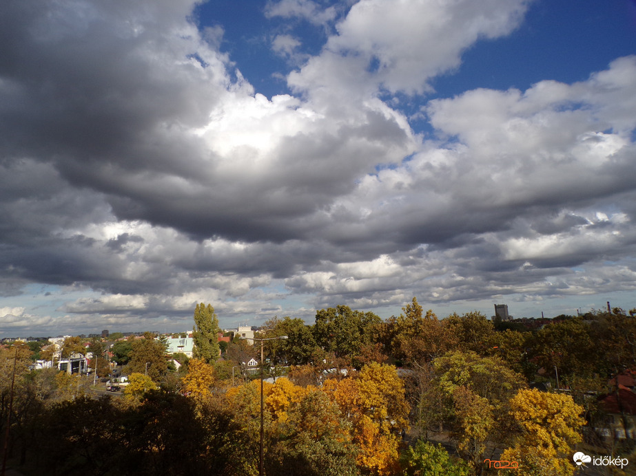 Felhők Debrecen felett 10.22-én